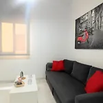 Casa Real, Oasis Sin Ruido En Triana